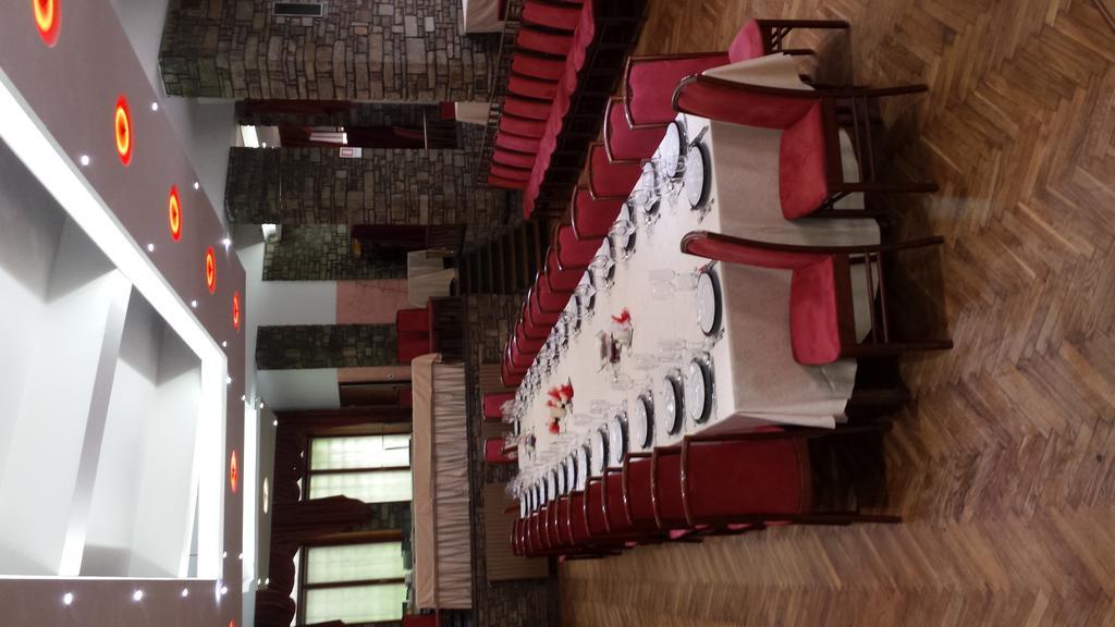 Hotel Piemonte Lanzo Torinese Dış mekan fotoğraf